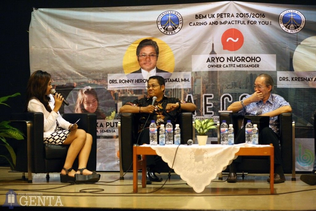 AECC : Teman Malam Minggu di Auditorium UK Petra