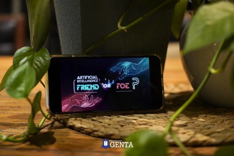 Bangun Sikap Kritis terhadap Kemajuan Teknologi