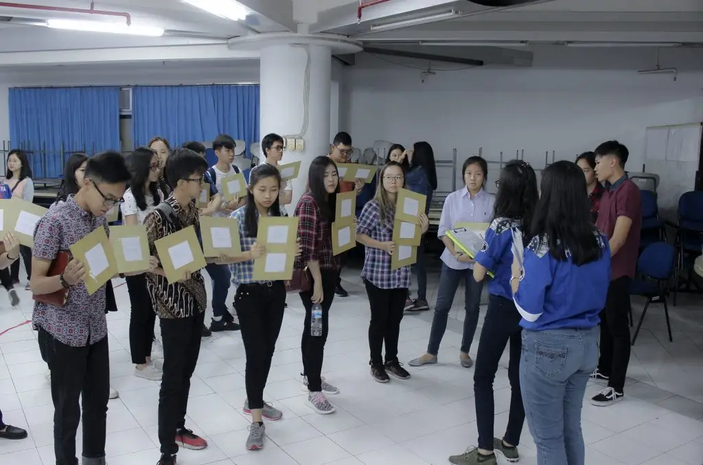 Belajar Kepanitiaan Melalui Sharing dan Talkshow dalam Hicarus
