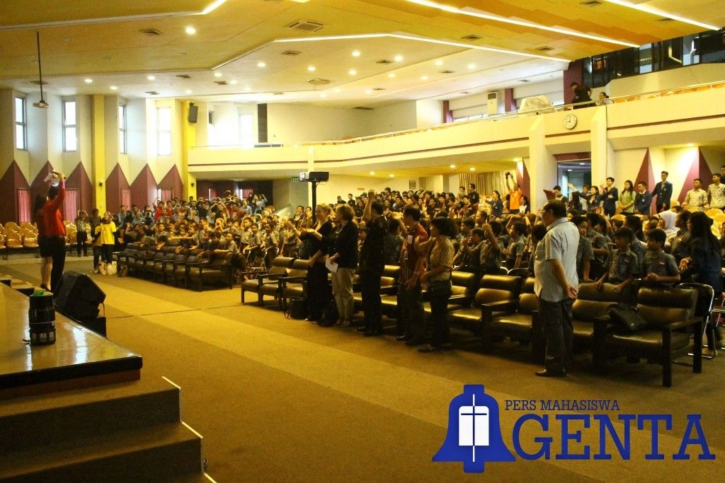 Belajar Sambil Menonton