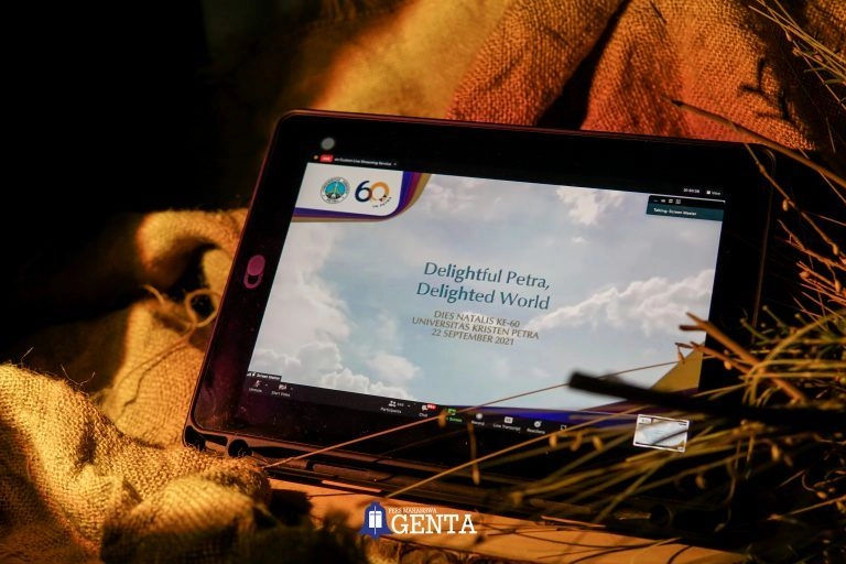 Enam Dekade Pancarkan Terang Bagi Bangsa