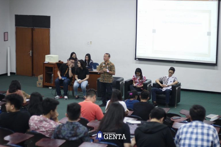 Forum Diskusi Mahasiswa: Bentuk Aspirasi Mahasiswa UK Petra Bagi Negara