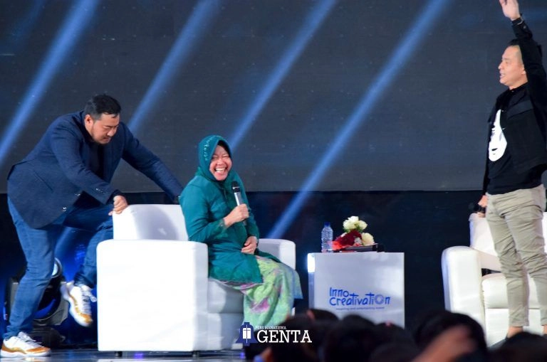 Ini Jadinya Kalau Wali Kota Surabaya Satu Panggung dengan Komika Kondang Indonesia!