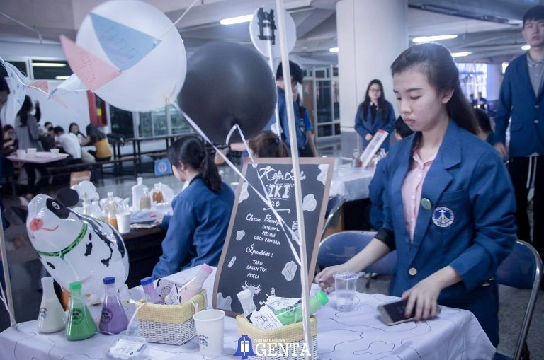 Jamah Usaha Mikro Kecil dan Menengah di Kawasan Wonocolo Melalui Branding for Business