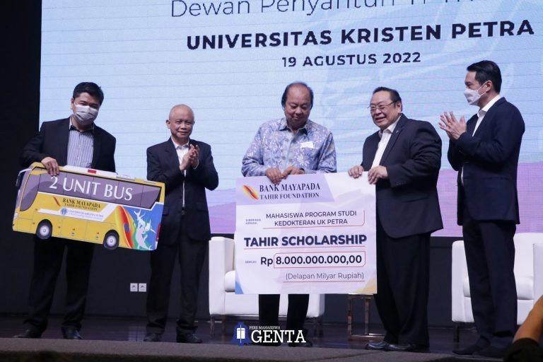 Jelmaan Kasih Tuhan dalam Sosok Pemimpin