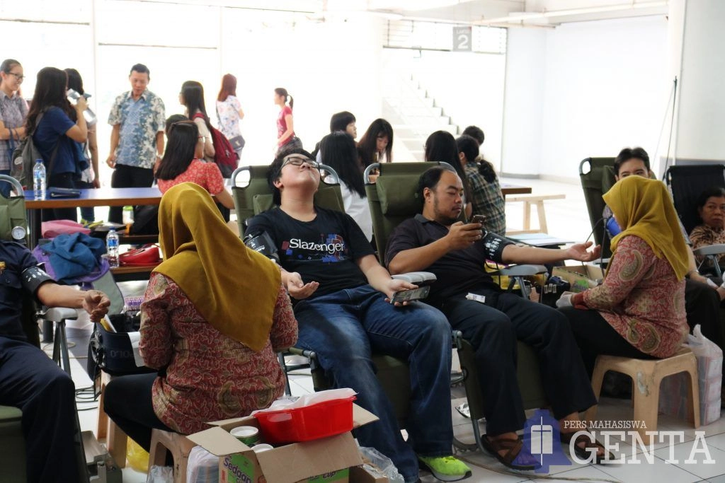 Mari Berbagi Sekantong Darah