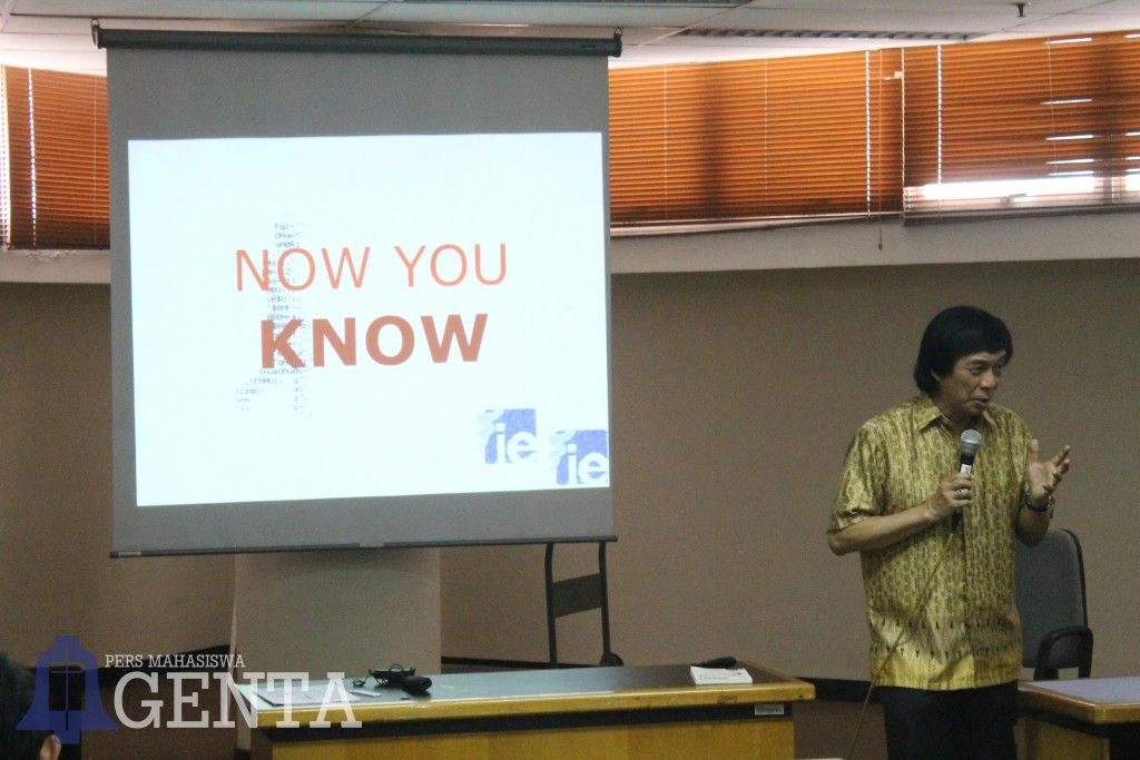 Meja yang Rapi dan Kunci Kesuksesan