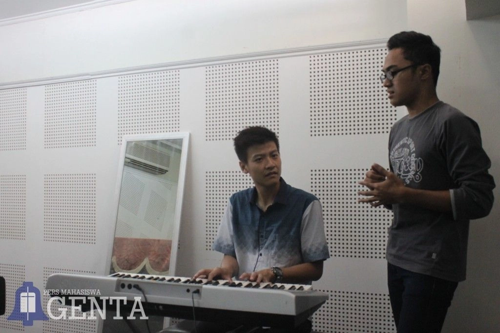 Mencoba Keberuntungan Dengan Senandung Nada