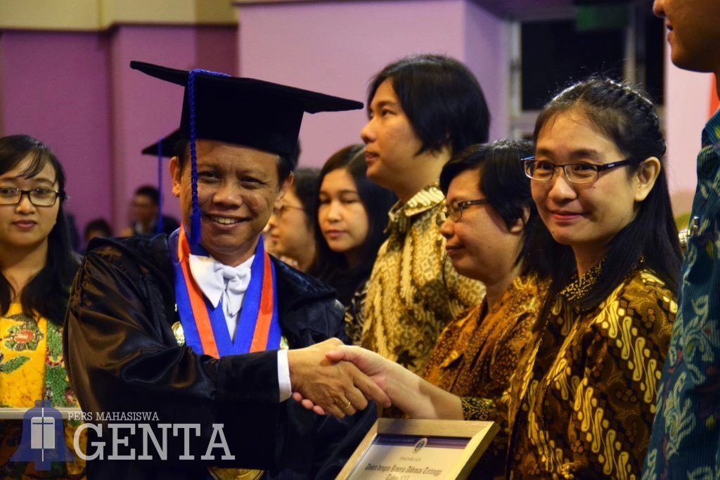 Pemberian Penghargaan dan Beasiswa di Umur yang Ke-55
