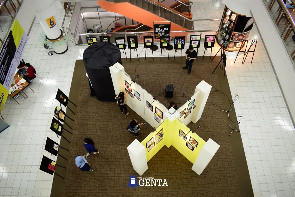 Perempuan Perempatan: Pameran Visual Maria Nala Damajanti