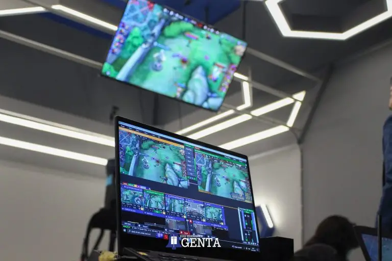 Petra Esports Challenge: Menjalin Komunitas Melalui Kompetisi