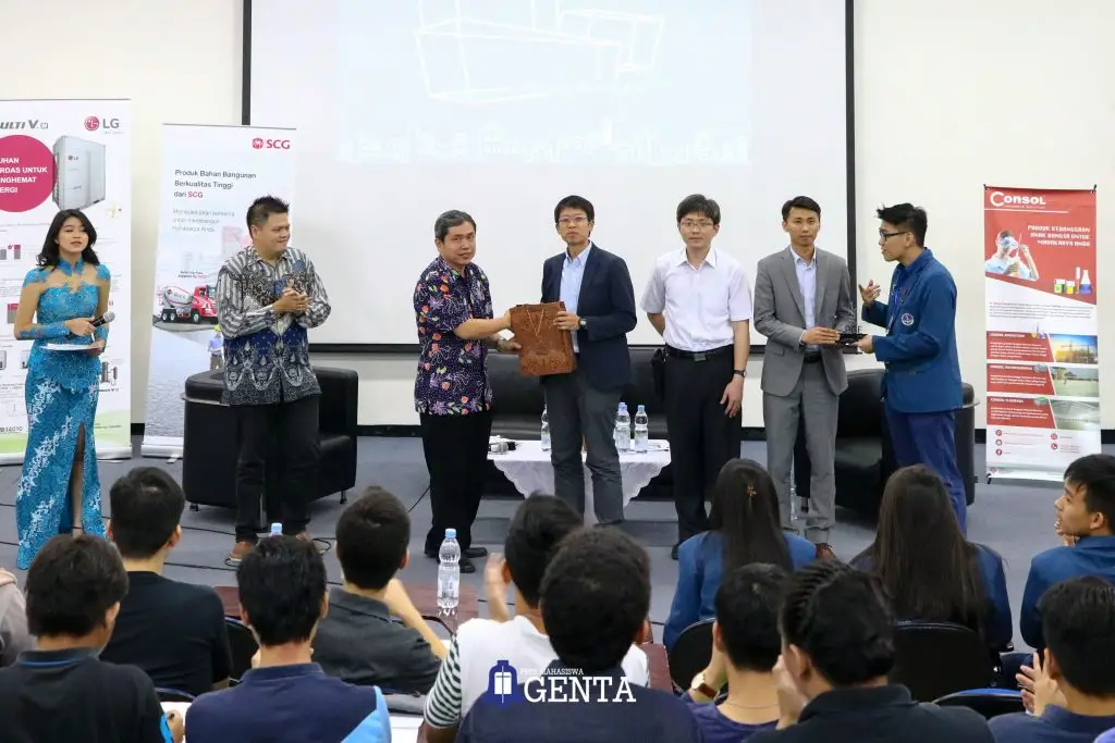 Seminar Petra Civil Expo: Mengenal Dunia Teknik Sipil Internasional