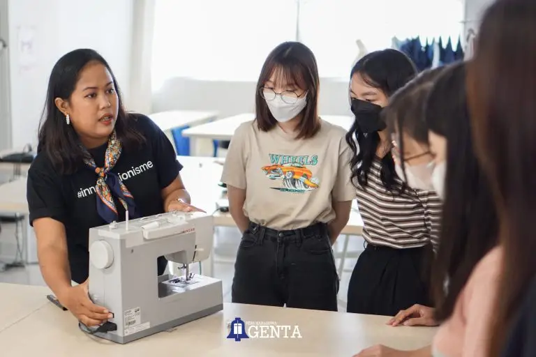 Tuang Kreativitas dengan Mesin Jahit