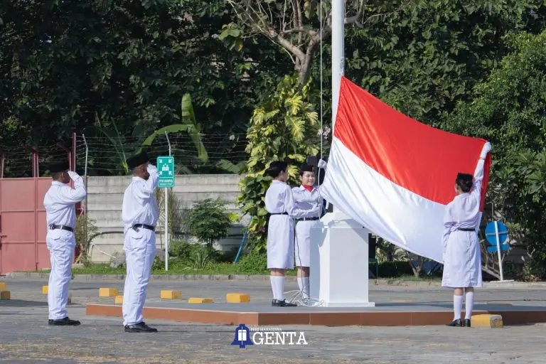 Upacara HUT RI ke-78: Membangun Semangat Mengembangkan Bangsa
