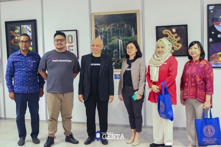 Wadahi Ekspresi, Kembangkan Diri